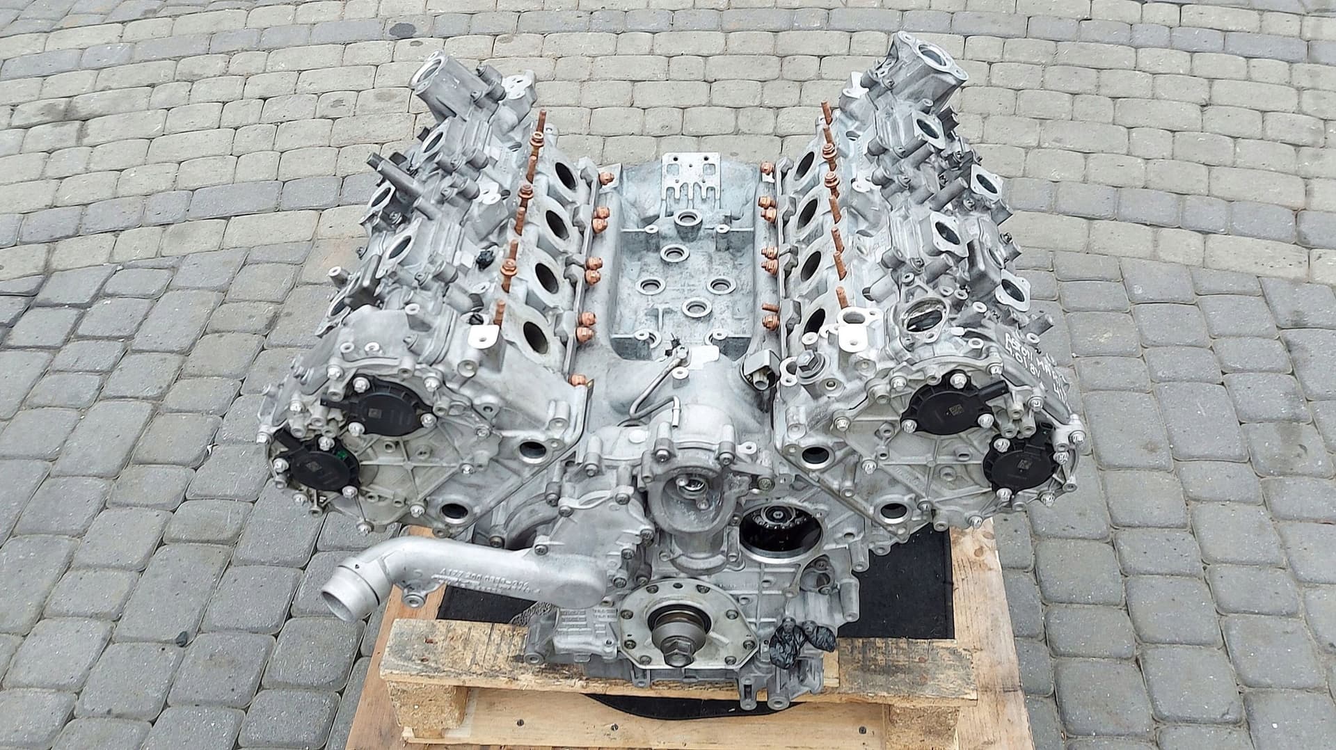 Moteur M 177.950 pour Aston Martin