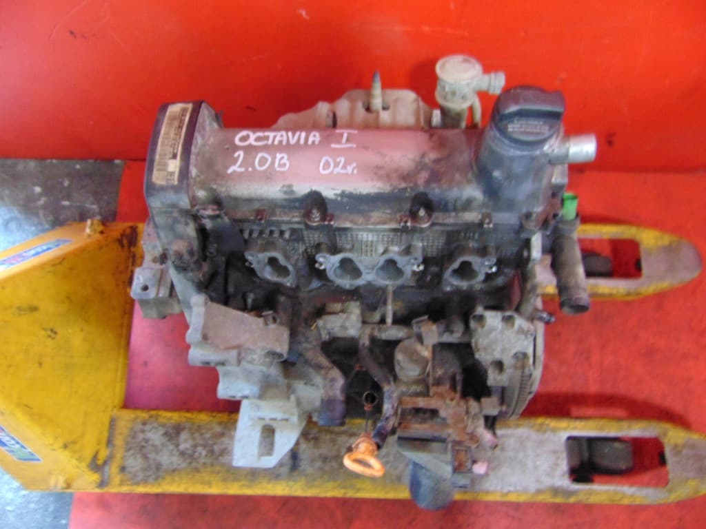 Moteur AZJ pour Volkswagen Golf 2.0 Petrol