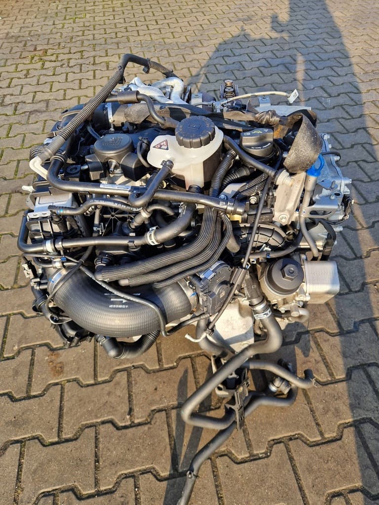 Moteur M 133.980 pour Mercedes-Benz
