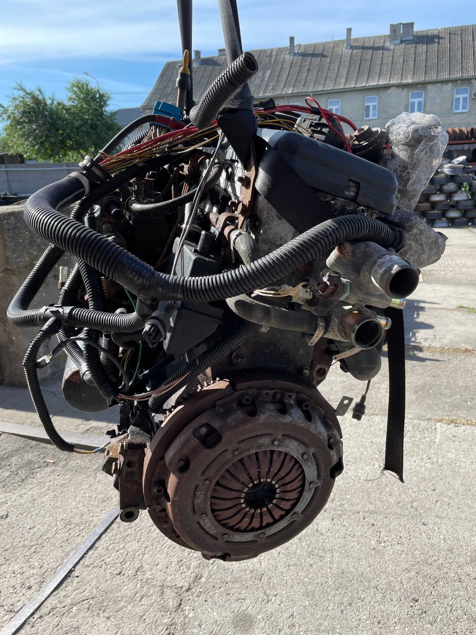 Moteur 8140.27.2500 pour Renault Master